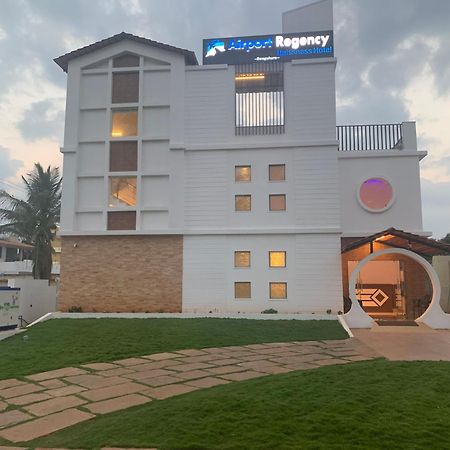 Airport Regency Hotel Devanahalli Bagian luar foto